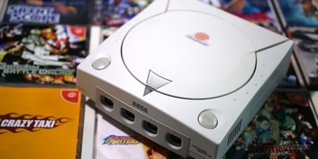 Previous Article: Guide: 25 Years Later, Getting Your Dreamcast Online Has Never Been Easier